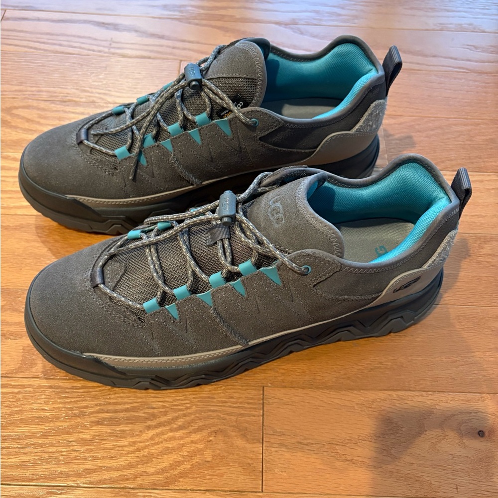 UGG Captrail Waterproof Low Sneakers Thunder Cloud Antilope 1158252 Mens 13